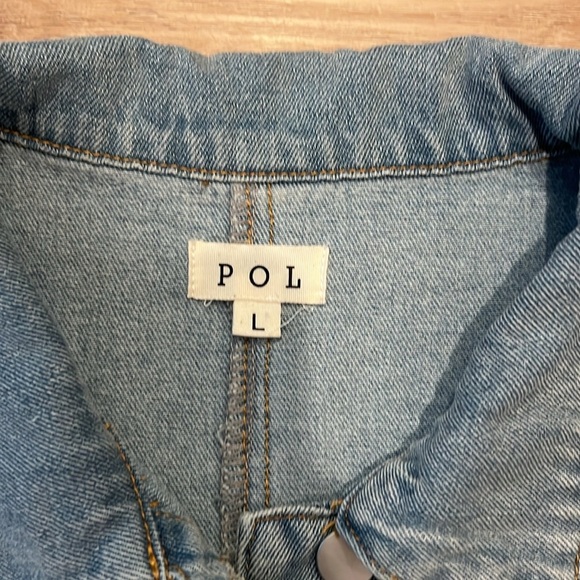 POL Distressed Outseam Patch Detail Button Down Denim Jacket Size - Large - Picture 6 of 14